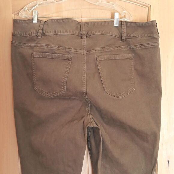 Torrid Super Soft Jeggings Five Pocket Olive Green - Picture 5 of 10